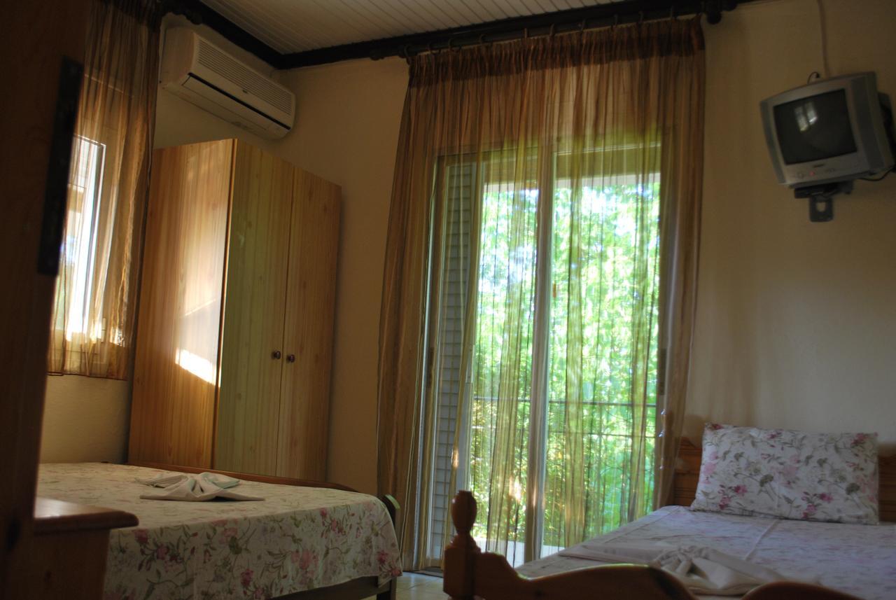 Apartments Stilos Ioannis Paralia Skotinis Exterior photo